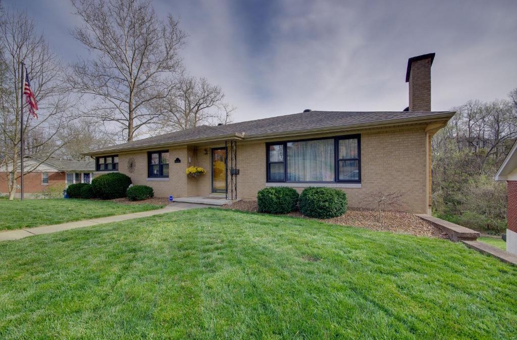 Jefferson City House | Charming Jefferson City Home 2 Mi to Downtown!