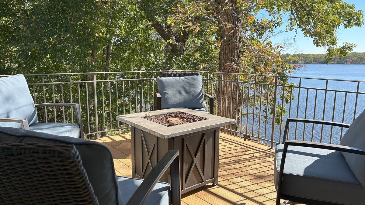 Zimmerman Cabin | Charming Lake Home with endless hosting options!
