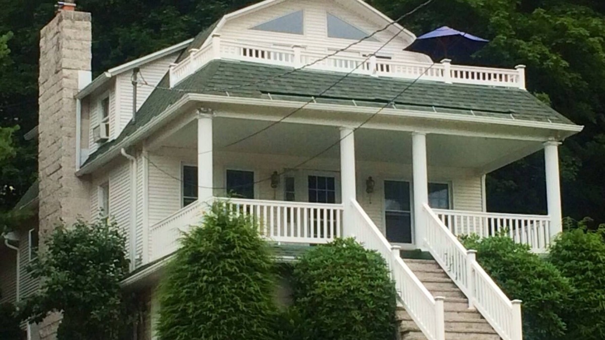 Shawanese House | Charming Lake House Cottage with beach access and lake view