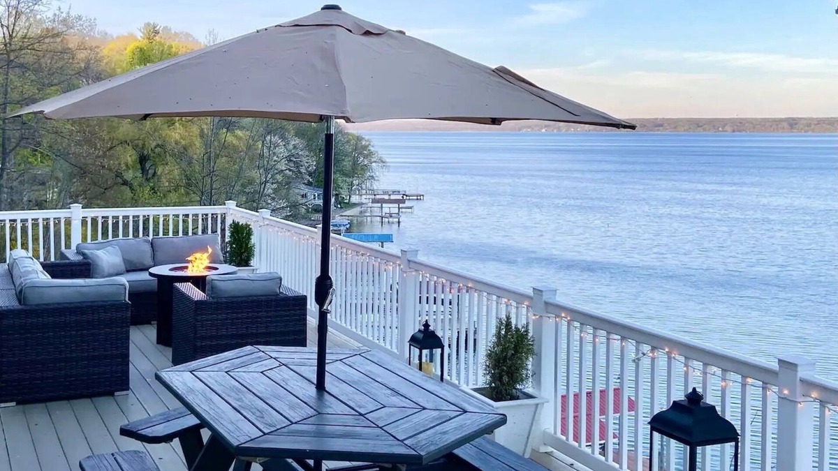 Town of Torrey Cottage | Charming Lakefront Cottage in Heart of the Wine Trail: Seneca Fingerlake