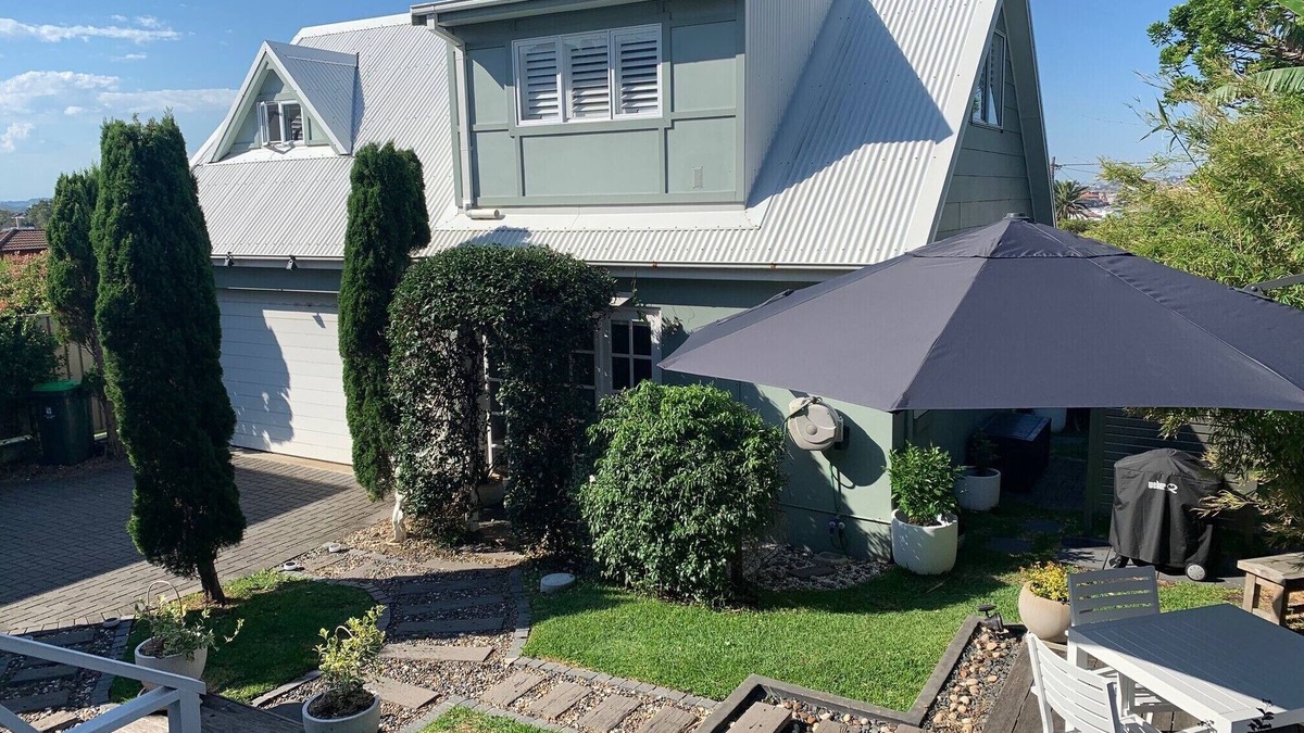 Merewether Cottage | Charming light filled cottage just 150 metres from Merewether Beach and baths.