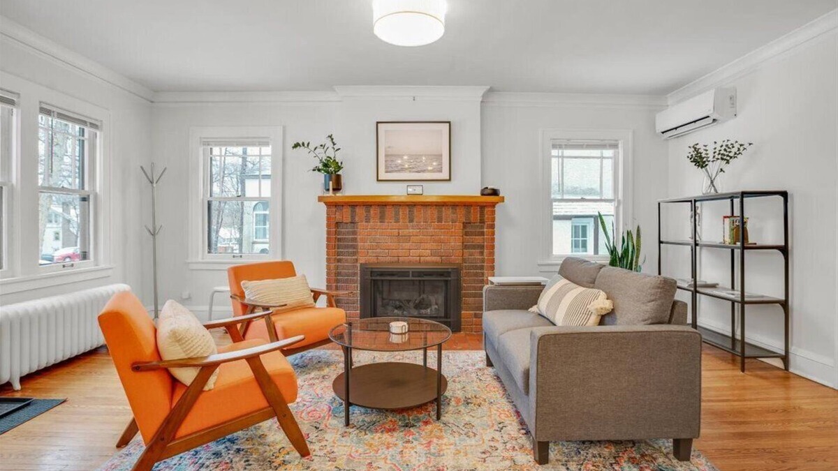 Linden Hills House | Charming Linden Hills Bungalow Close to Everything