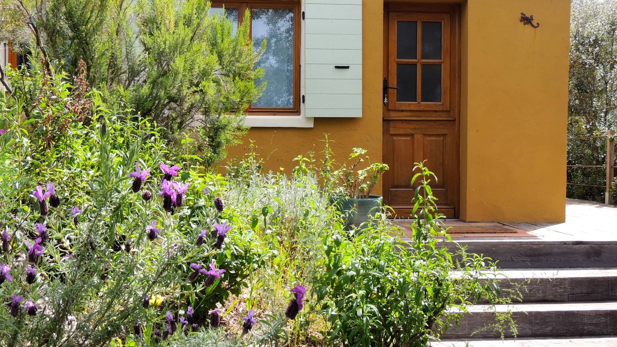 Portigliolo House | Charming little house, sea view and scents of the maquis.