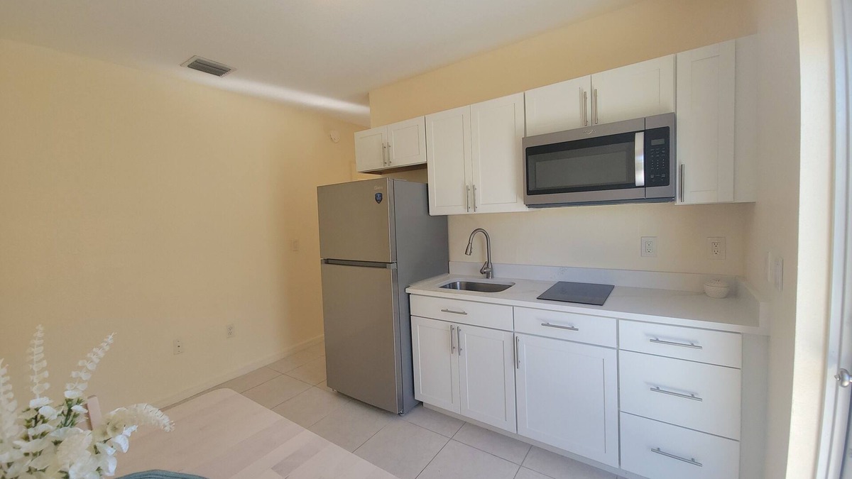 West Little River House | Charming Little River Duplex 1BR/1BA with Patio & Parking 15min to Beach