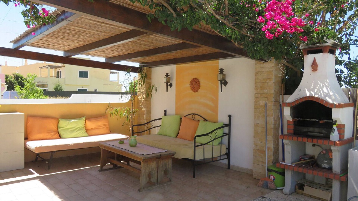 Pera House | Charming little typical house