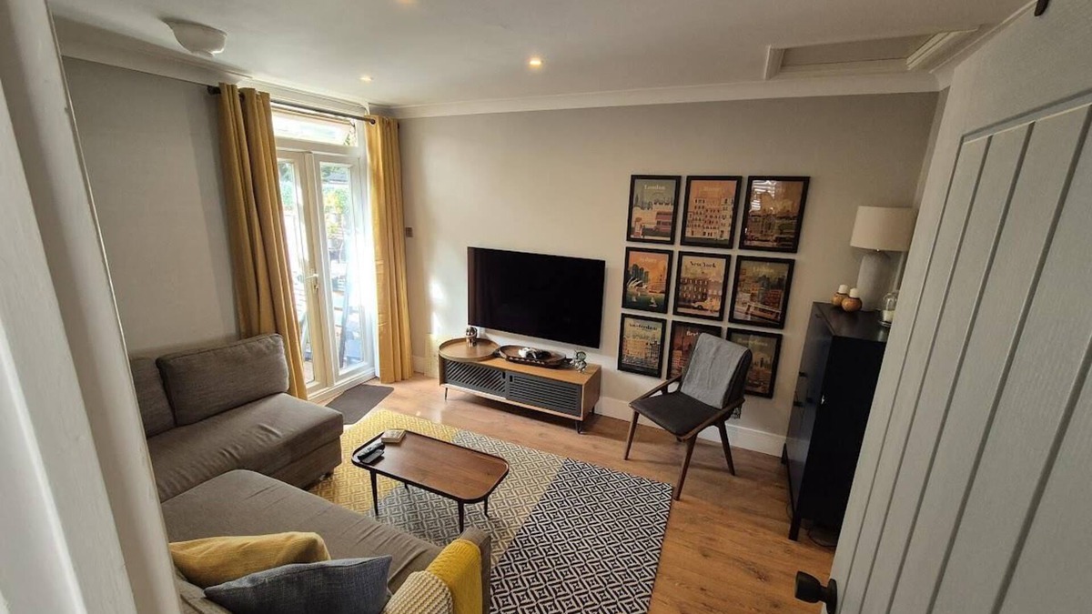 Vassall Apartment | Charming London 2 bed Apartment, Kennington/Oval