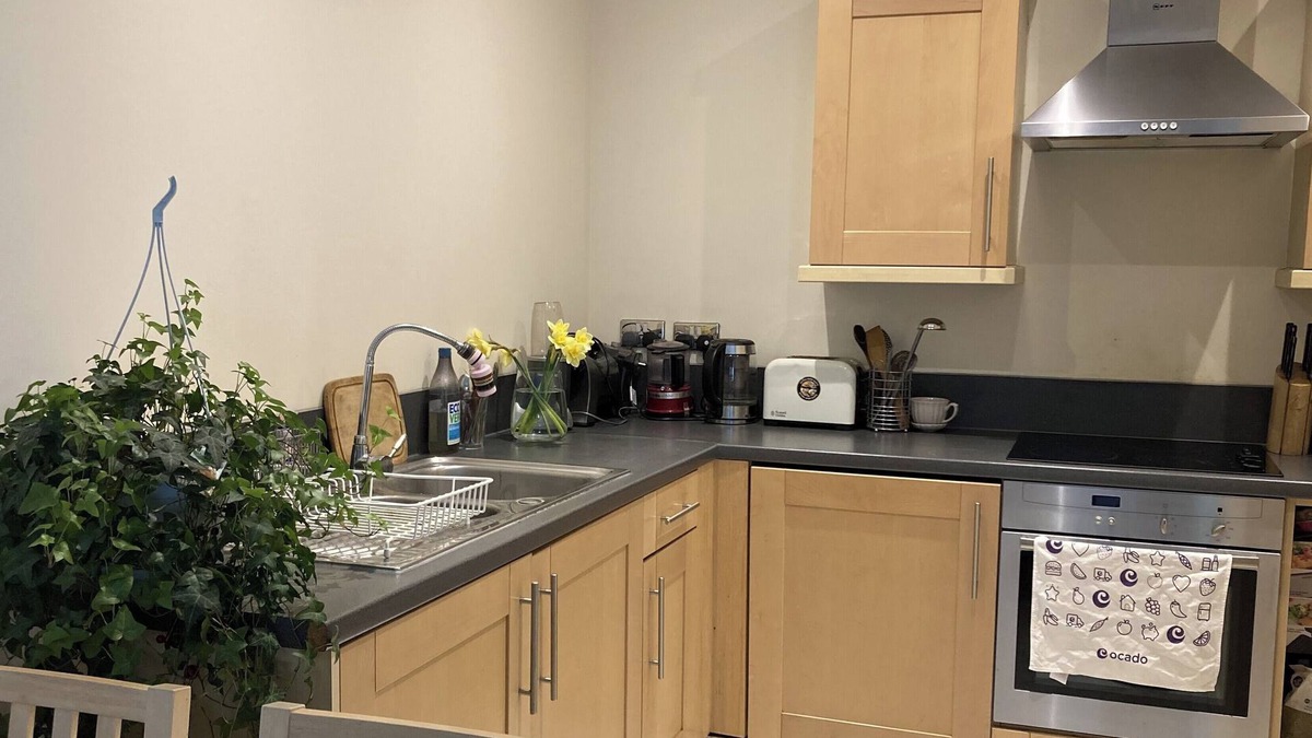 East Acton Apartment | Charming London Apartment With Great Views