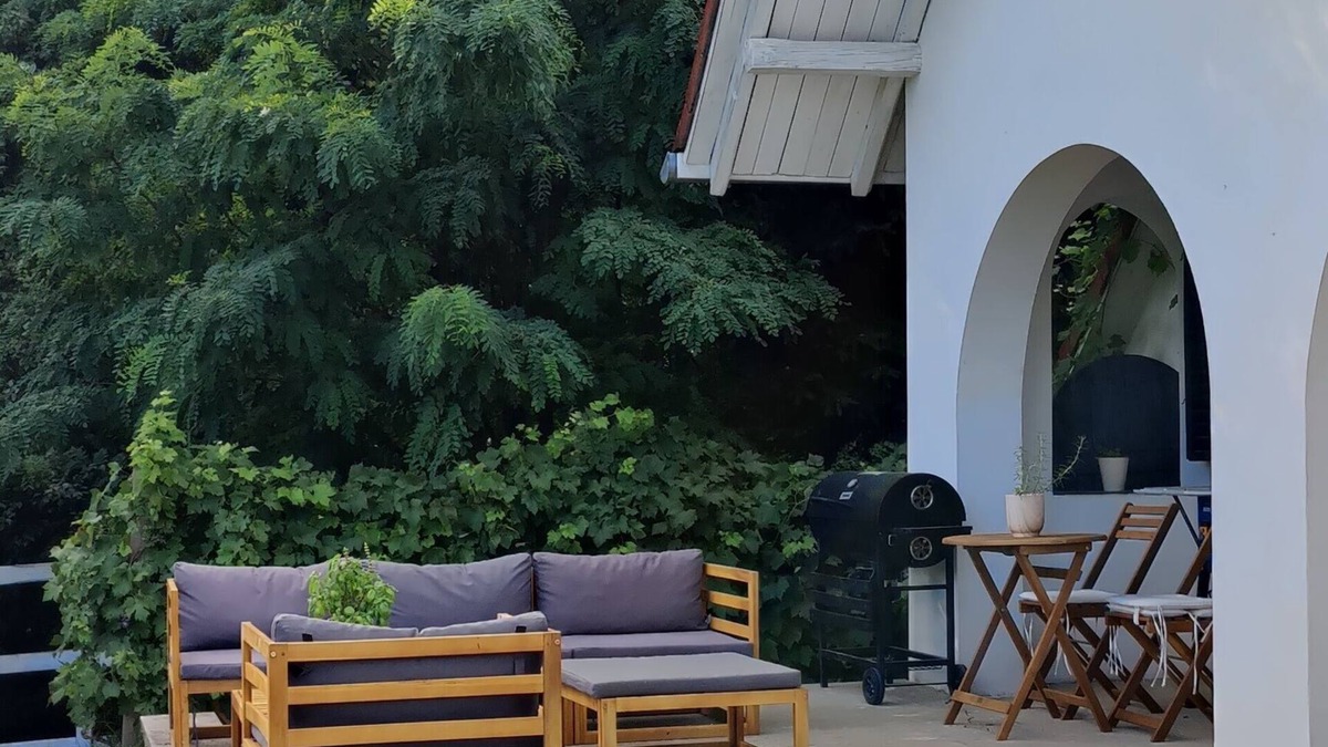 Szigetvar Cottage | Charming luxurious cottage with a jacuzzi and AC on the Hungarian countryside.
