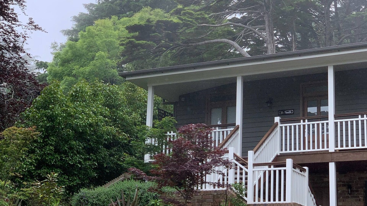 Leura House | Charming Luxury Self Contained Cottage.