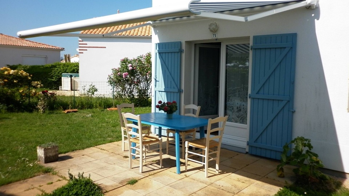 La Faute-sur-Mer House | Charming Maisonette with Pool, Near the Beach - Ideal for Families