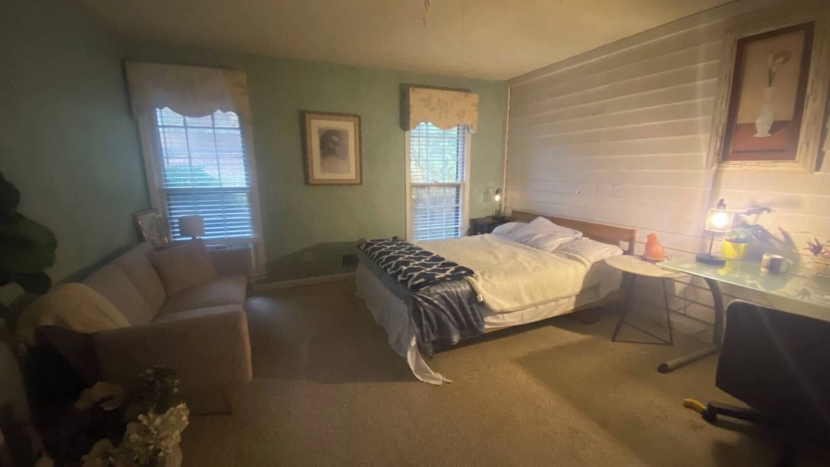 Addison Heights House | Charming MASTER BEDROOM, One Room Only, in a peaceful Kennesaw/Marietta Area.