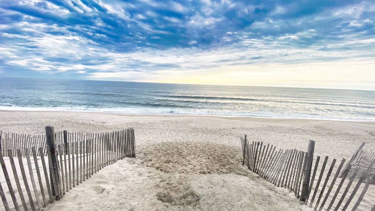 Brick House | Charming MCM Ranch. A bike ride to the beach. Friendly, safe neighborhood.