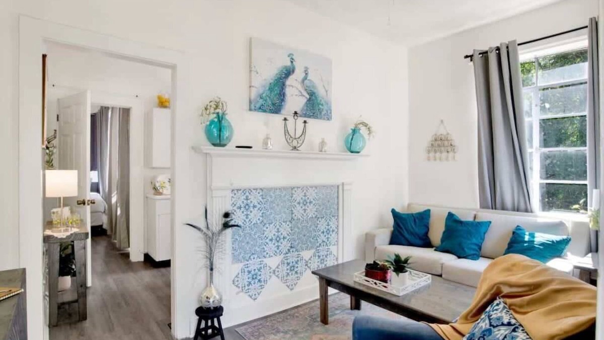 Hannon Park House | Charming Midtown Apt - Hannon Hideaway Unit A