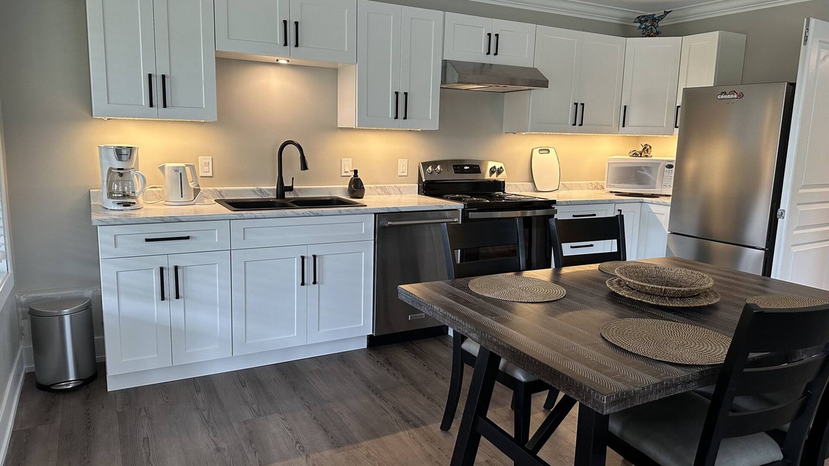 Mill Bay Apartment | Charming Mill Bay 2 Br Suite