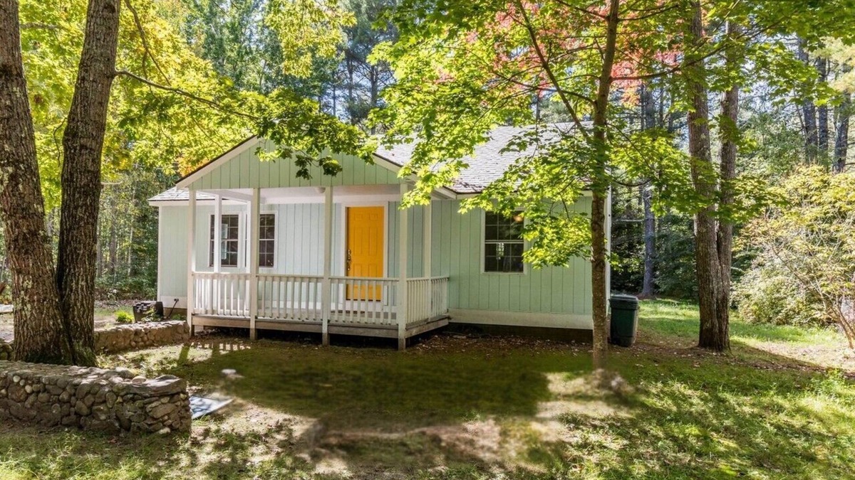 Lyman House | Charming, modern 2-bedroom home steps from public beach on Kennebunk Pond.