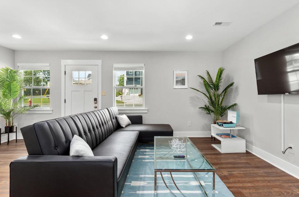 Inglewood House | Charming Modern 3-Bedroom Home in East Nashville!
