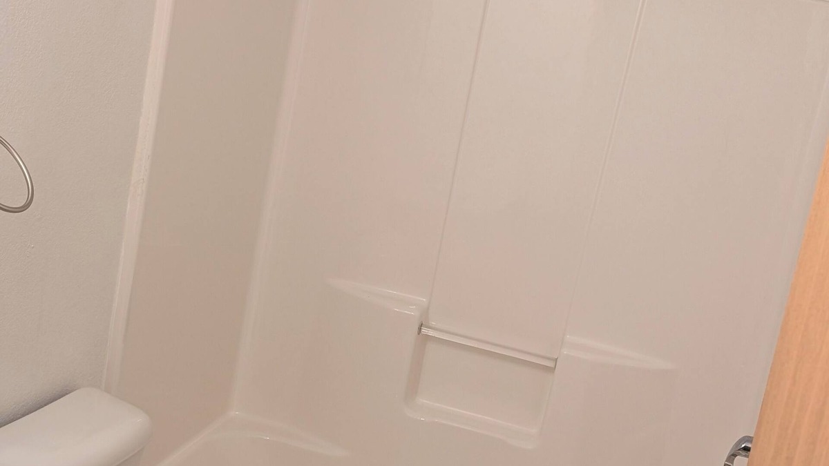Knapp Apartment | Charming, Modern, Clean Furnished 2-bdrm apt in Knapp with AC, WIFI & Laundry