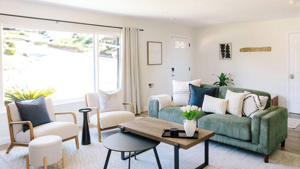 San Leandro House | Charming Modern Luxe 4-bedroom home with WiFi in San Leandro