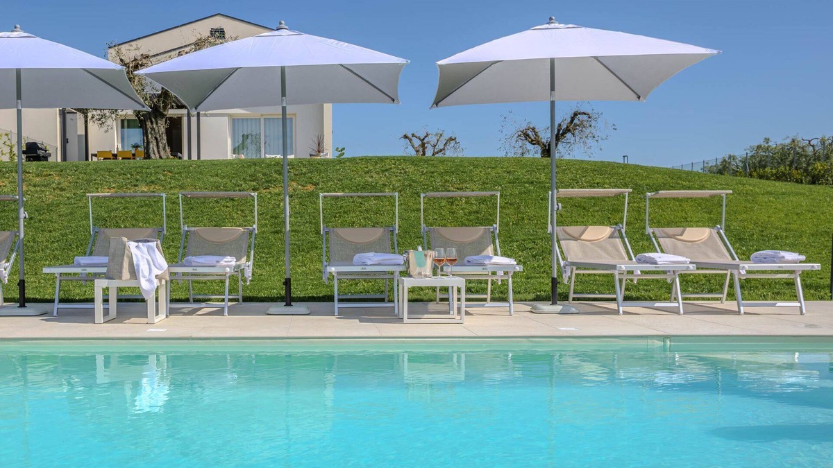 Montecosaro Villa | Charming modern villa with pool, just 15 minutes from the beaches of Civitanova Marche