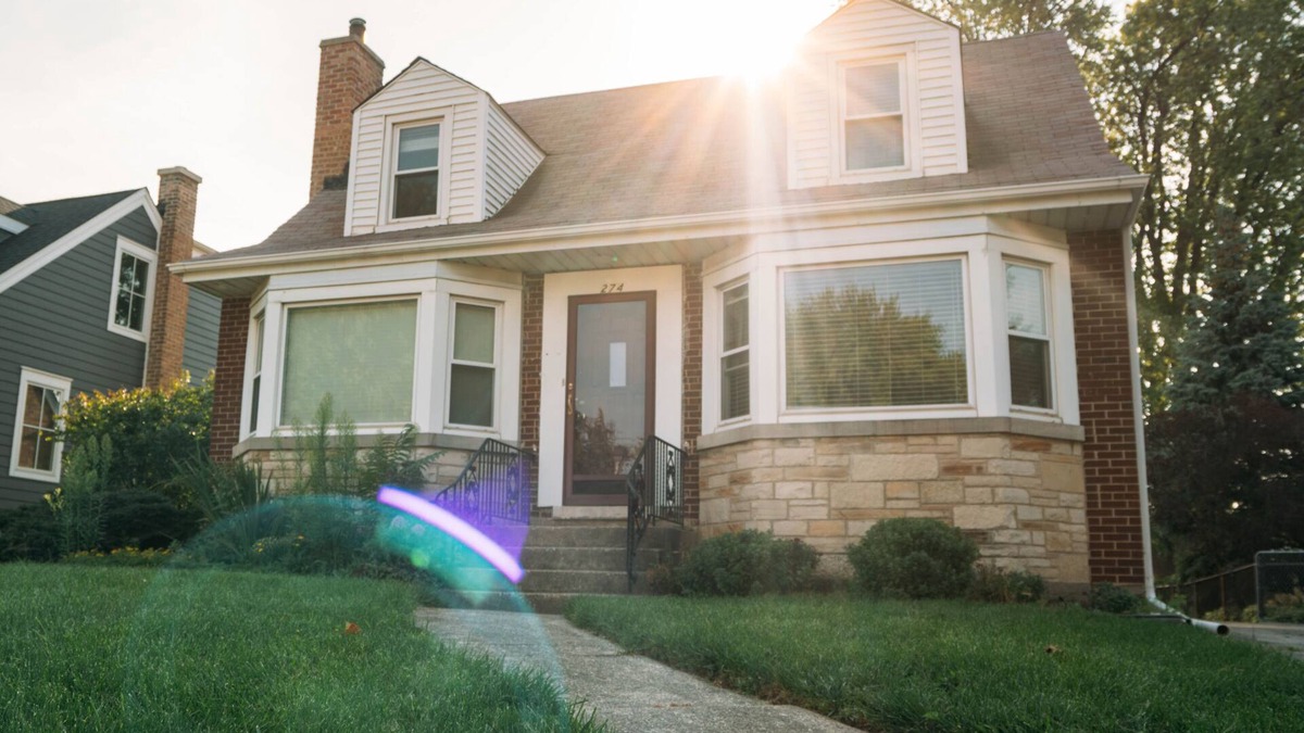 Elmhurst House | Charming ModernRetro Home!