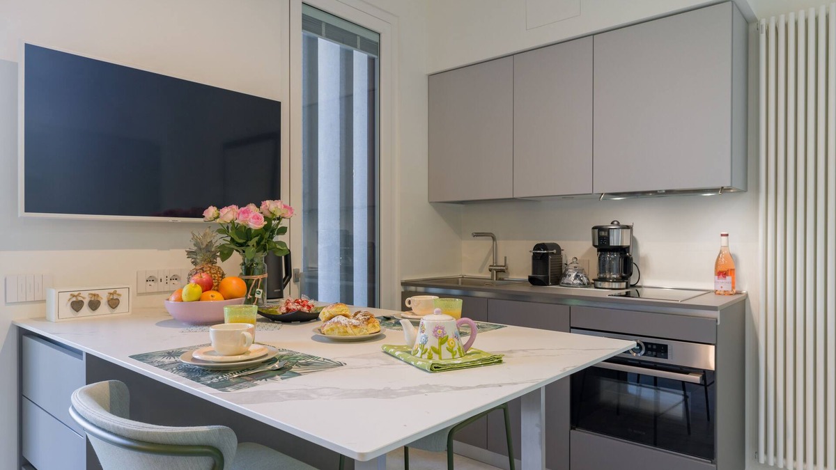 Lugana Apartment | CHARMING NEST - just a stone's throw from the lake and spa of Sirmione