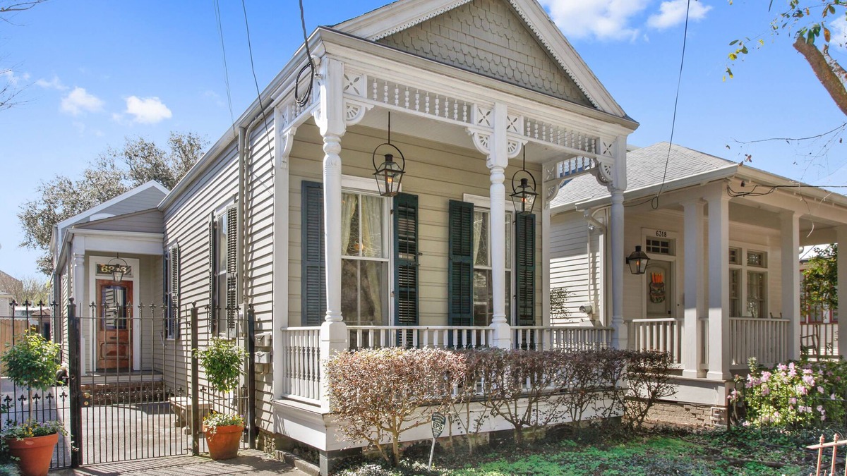 Audubon House | Charming New Orleans Cottage Steps from Audubon Park and Magazine St