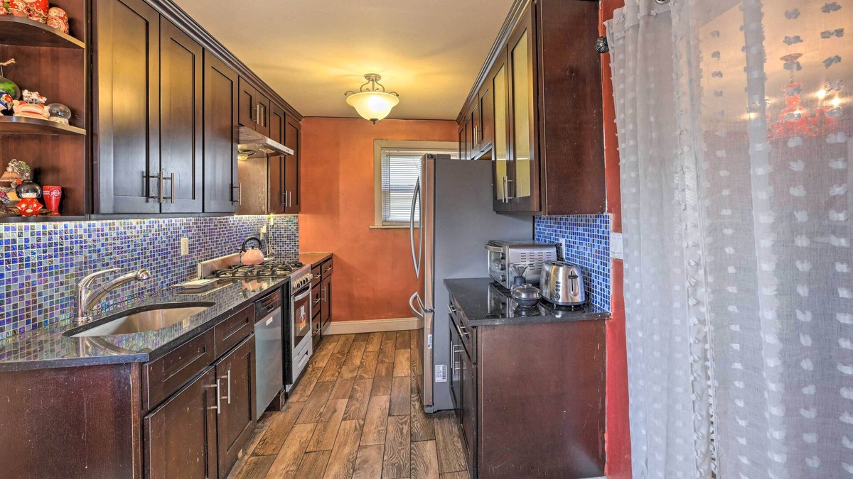 Jericho House | Charming New York Escape Near Central Park!