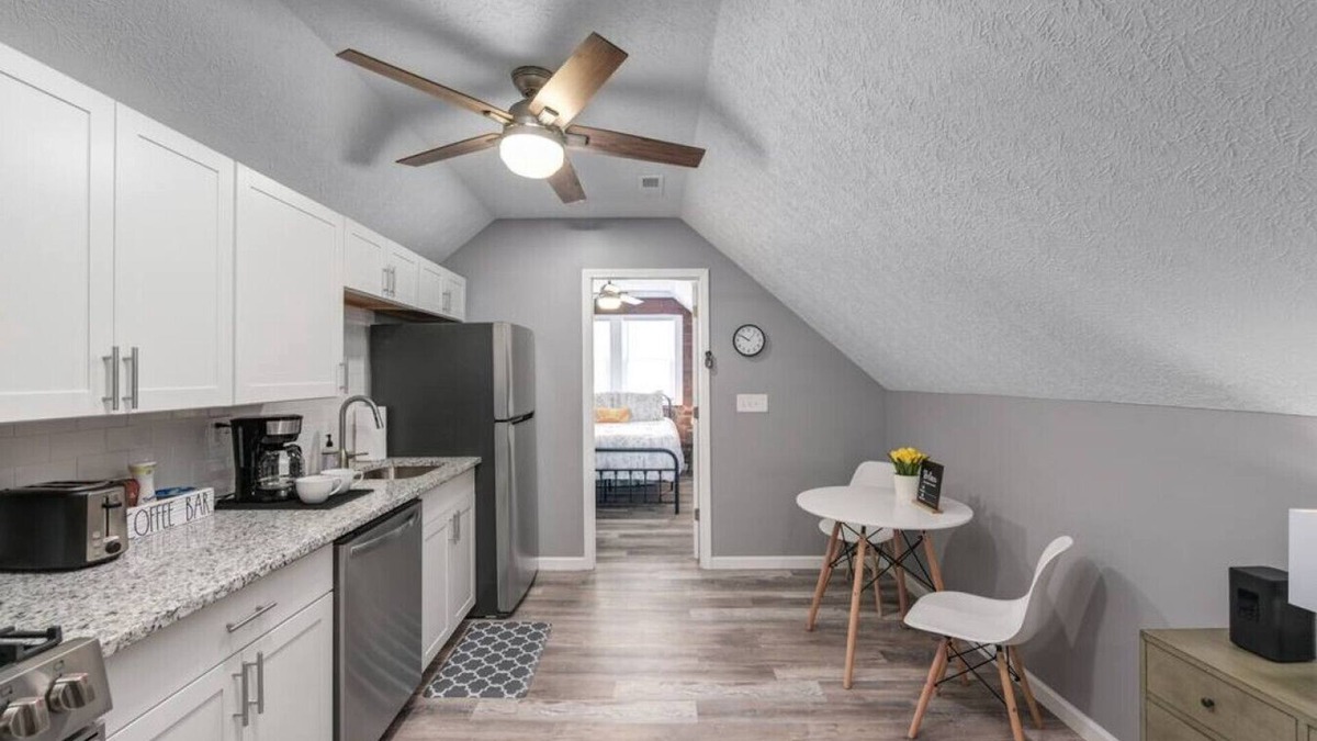 Lakewood Apartment | Charming & Newly Remodeled Lakewood Loft