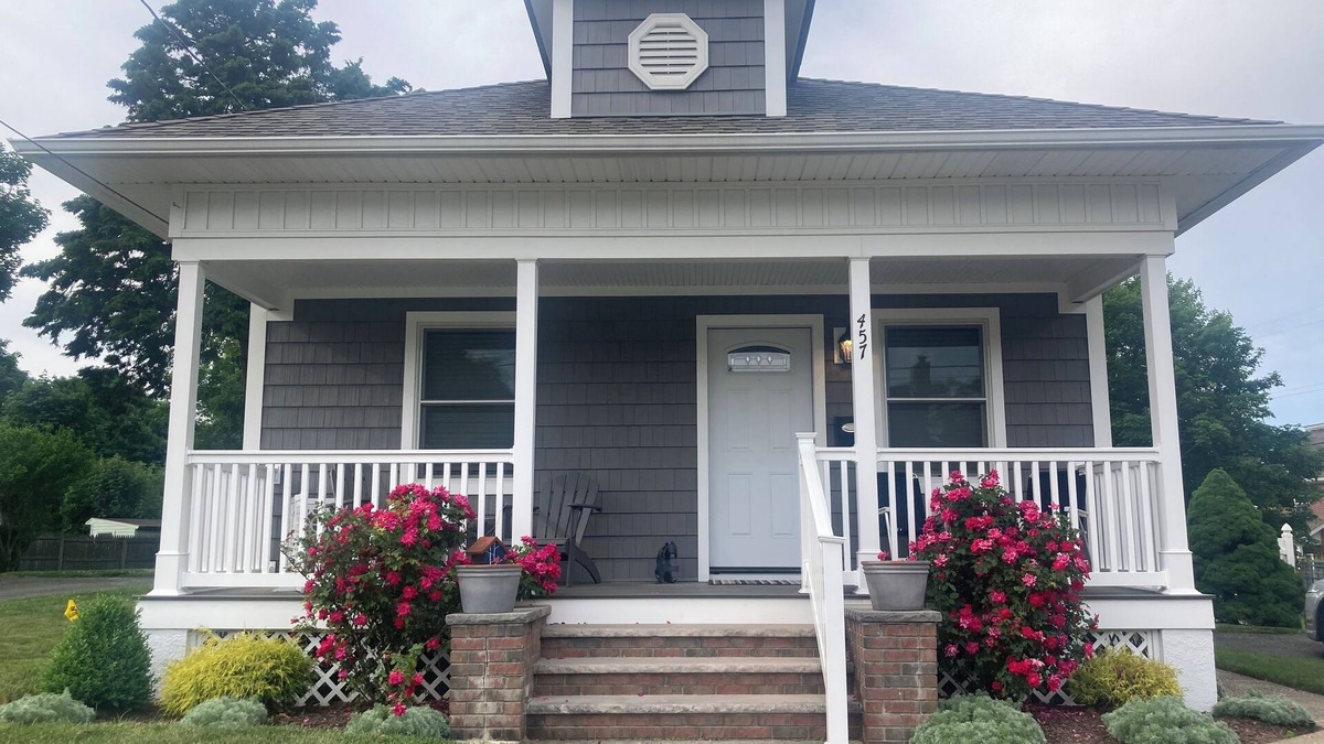 Long Branch House | Charming Newly Renovated Home 1 mile to West End Beachnn