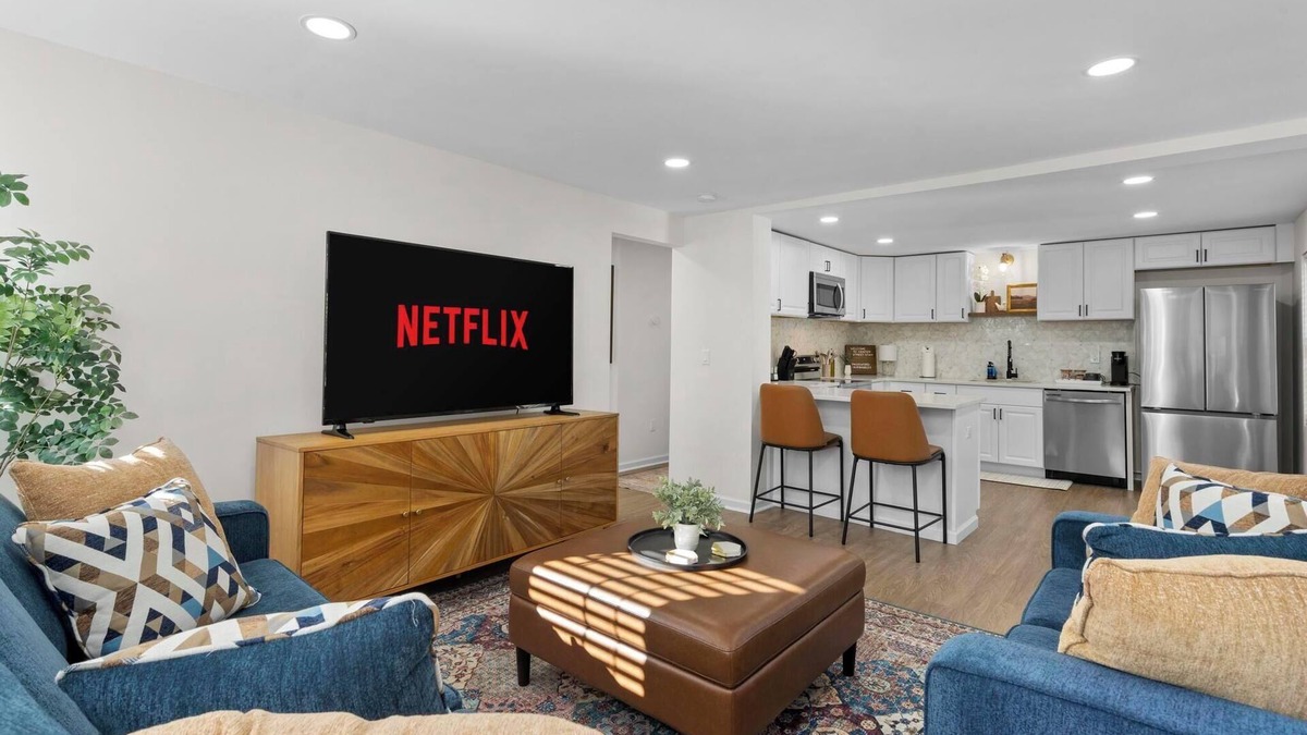 Tariffville Apartment | Charming & Newly Renovated Apartmentnn