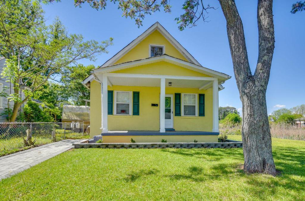 Newport News House | Charming Newport News Cottage Less Than 1 Mi to Ocean!