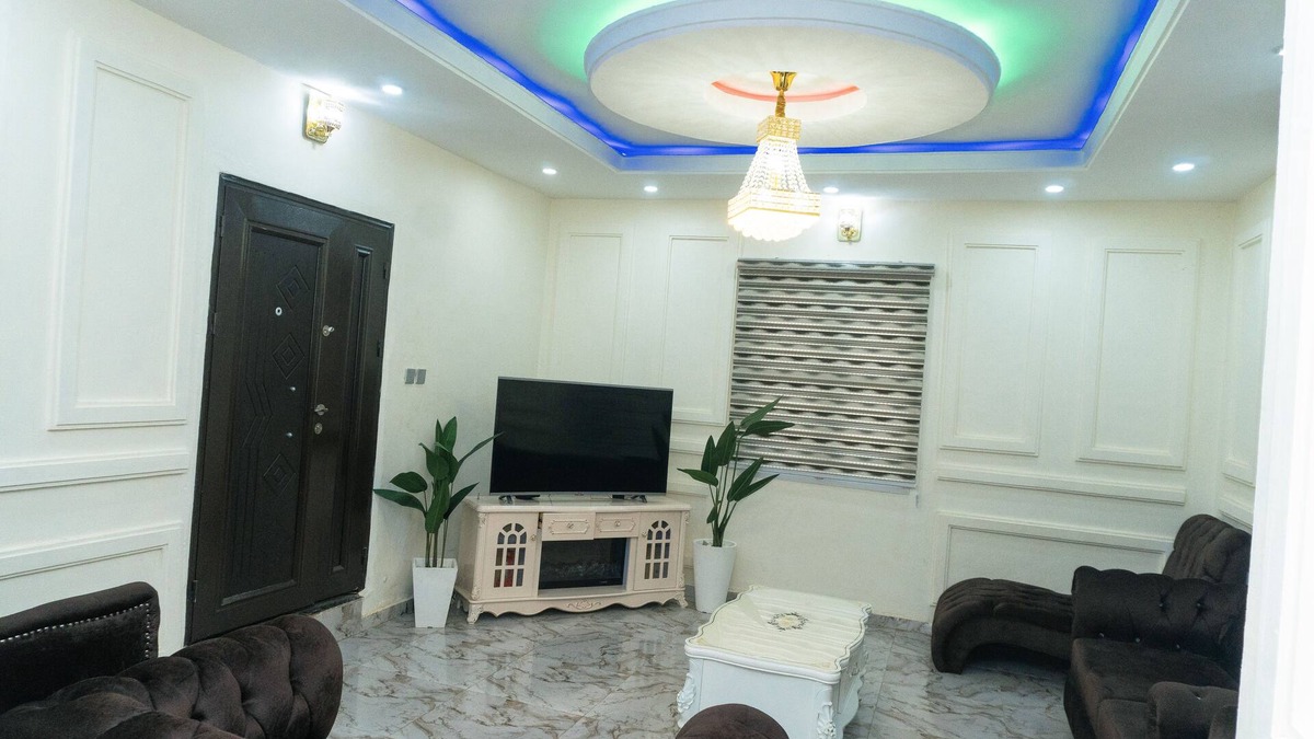 Enugu Apartment | charming 3-bed apartment in transe ekulu phase 6