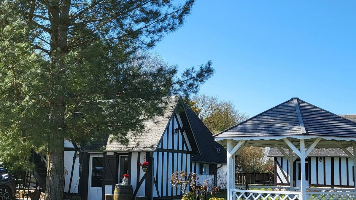 La Roussiere Cabin | Charming Normandy-style guest cottage, pets welcome, enclosed grounds