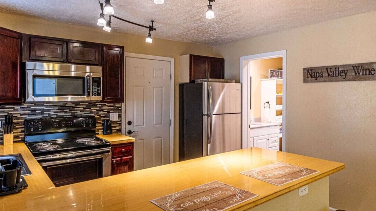 Los Griegos Apartment | Charming North Valley Casita