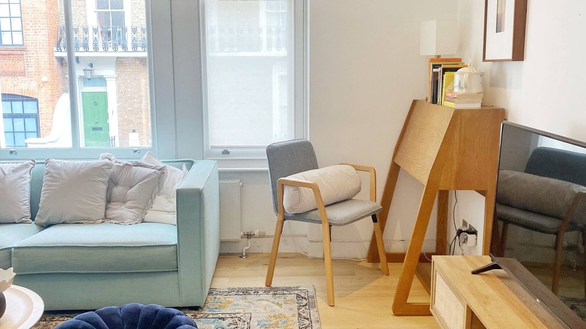 Holland Park Apartment | Charming Notting Hill 2 Storey Flat with Terrace with Private Entrance