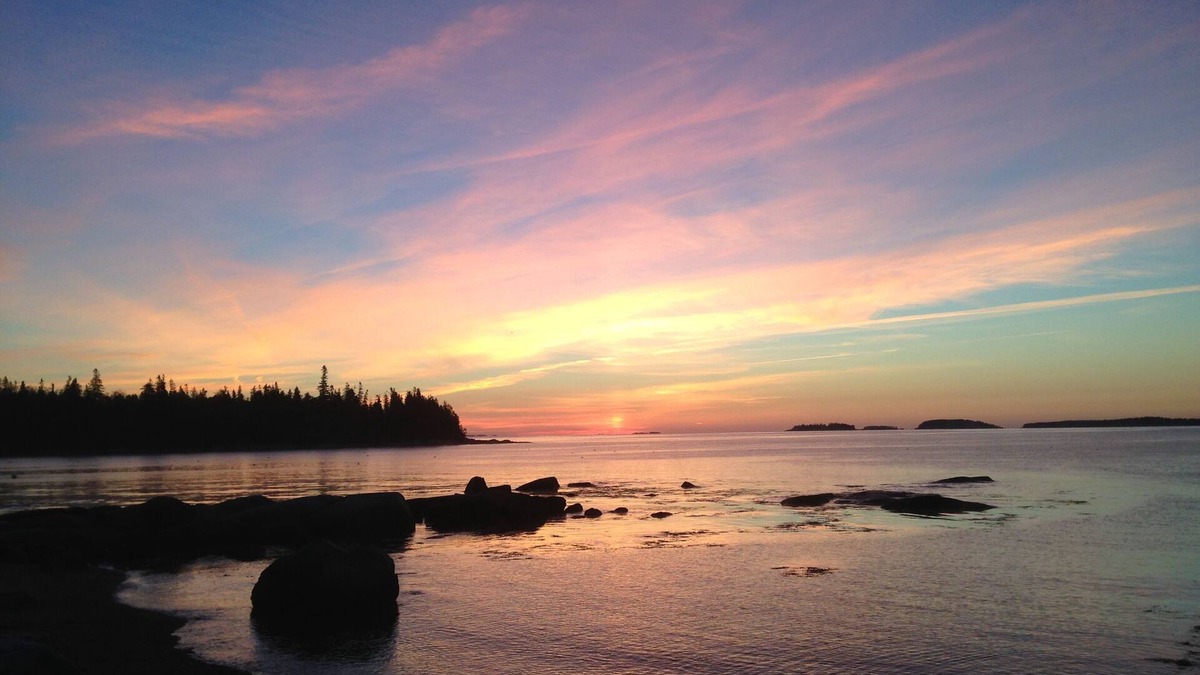 South Thomaston Cottage | Charming ocean-front 2-bedroom cottage with spectacular views!