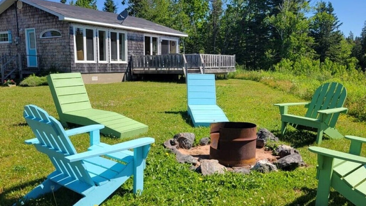 Points East Cottage | Charming Oceanfront Beach House