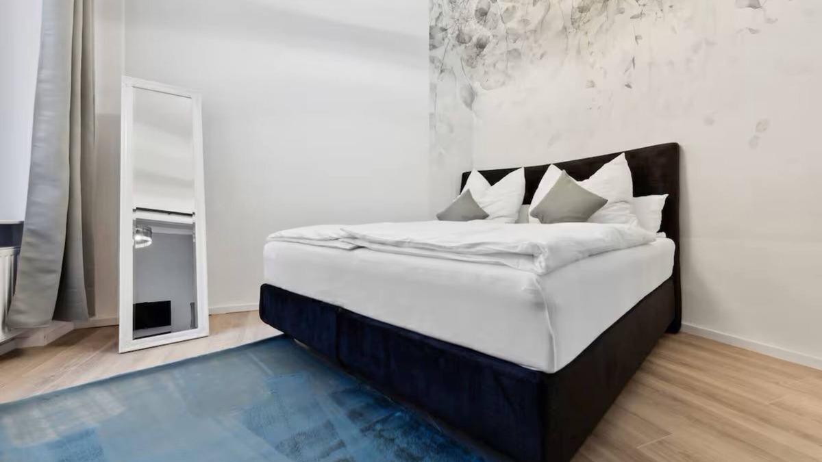 Osnabrueck Apartment | Charming old building near the city center