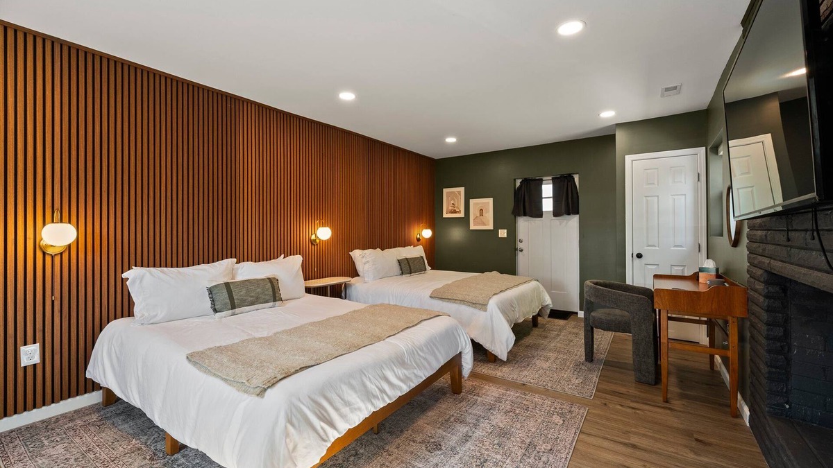 Clintonville Apartment | Charming one-bedroom unit