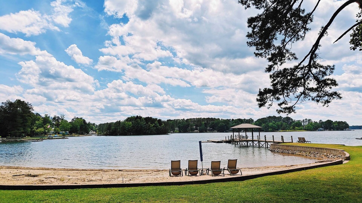 Mayhew House | Charming Original Lake Norman Cabin in Great Location - Come relax and enjoy!