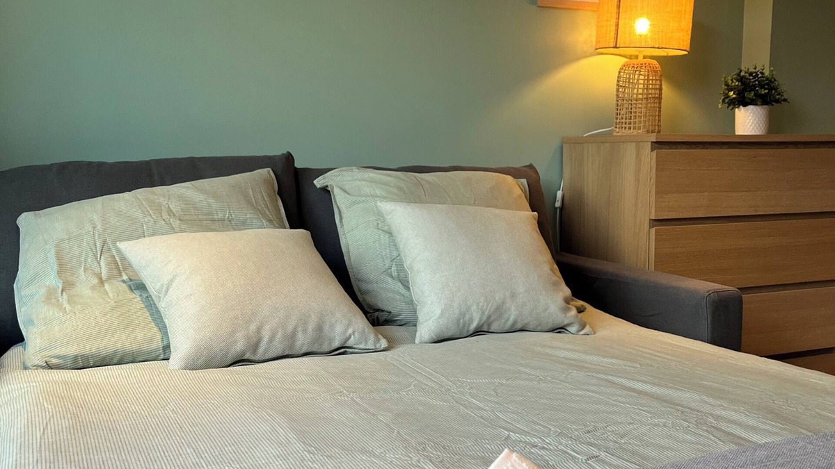 Lentilly Apartment | Charming outbuilding