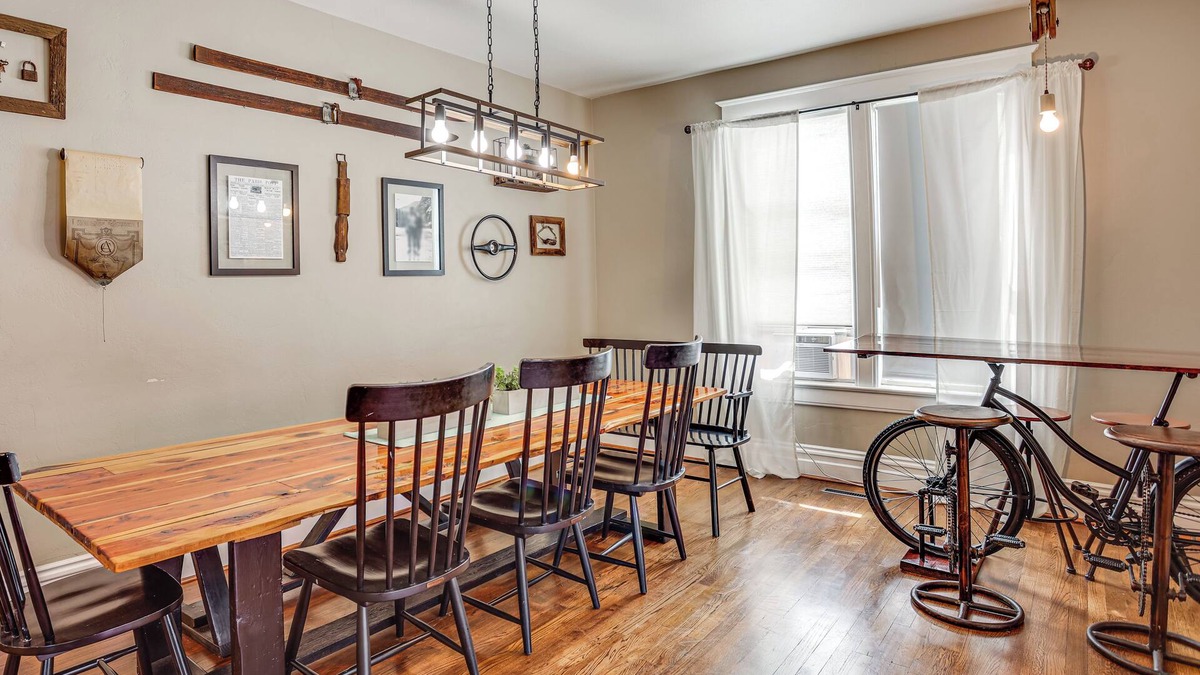 Paris House | Charming Paris House ~ 1 1/2 Mi to Canyon!