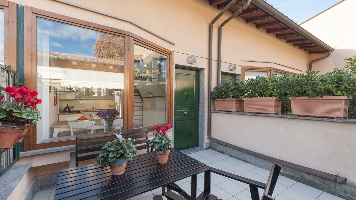 Tiburtino Villa | Charming patio house in San Lorenzo