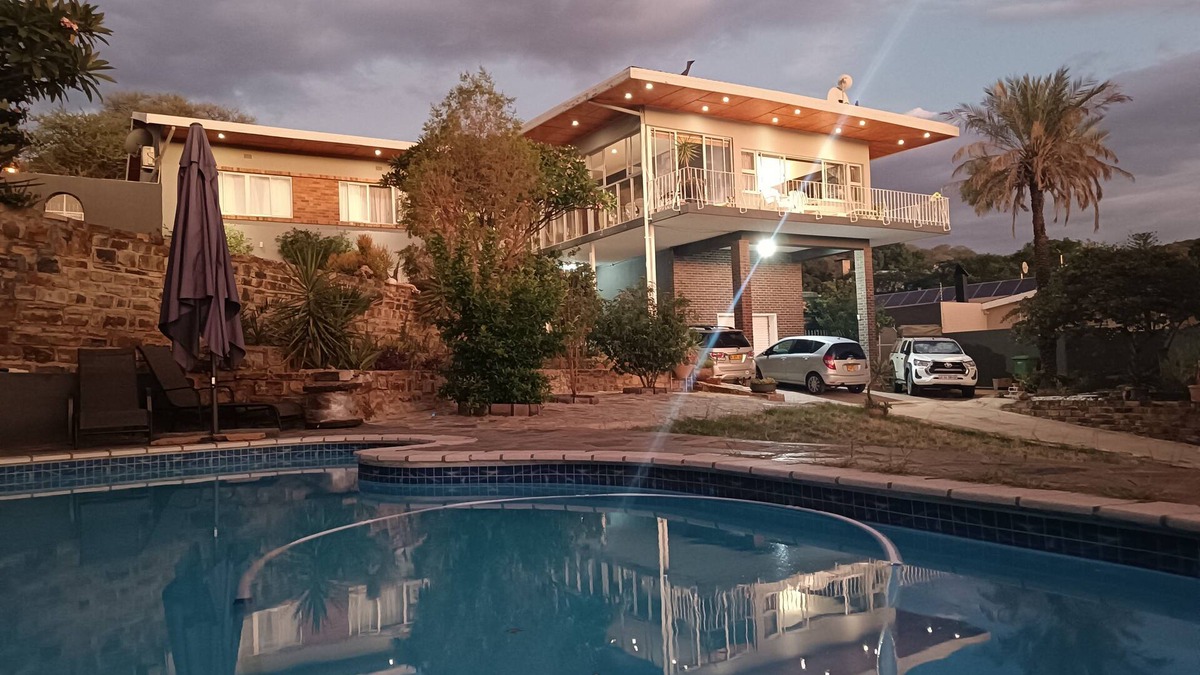 Windhoek Central Apartment | Charming peaceful 2-bedroomed unit with 180 degree panoramic view of Windhoek.