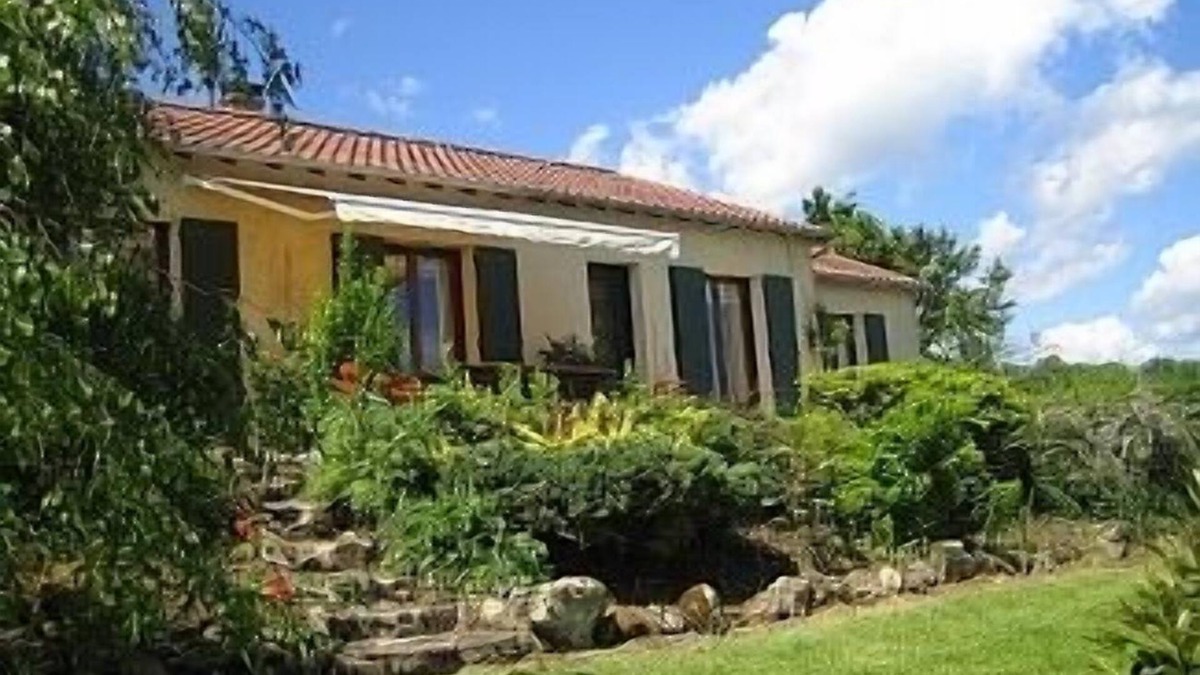 Campsegret House | Charming & Peaceful House In A Rural Setting - No Smoking