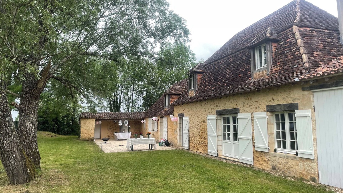 Issac Other | Charming Périgord farmhouse with breathtaking views over the valley and garden
