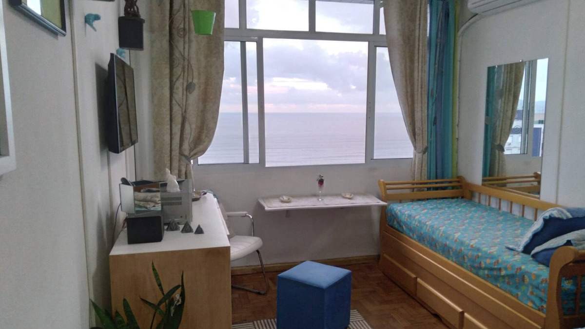 Jose Menino Apartment | CHARMING PET FRIENDLY SEASIDE LIVING APARTMENT
