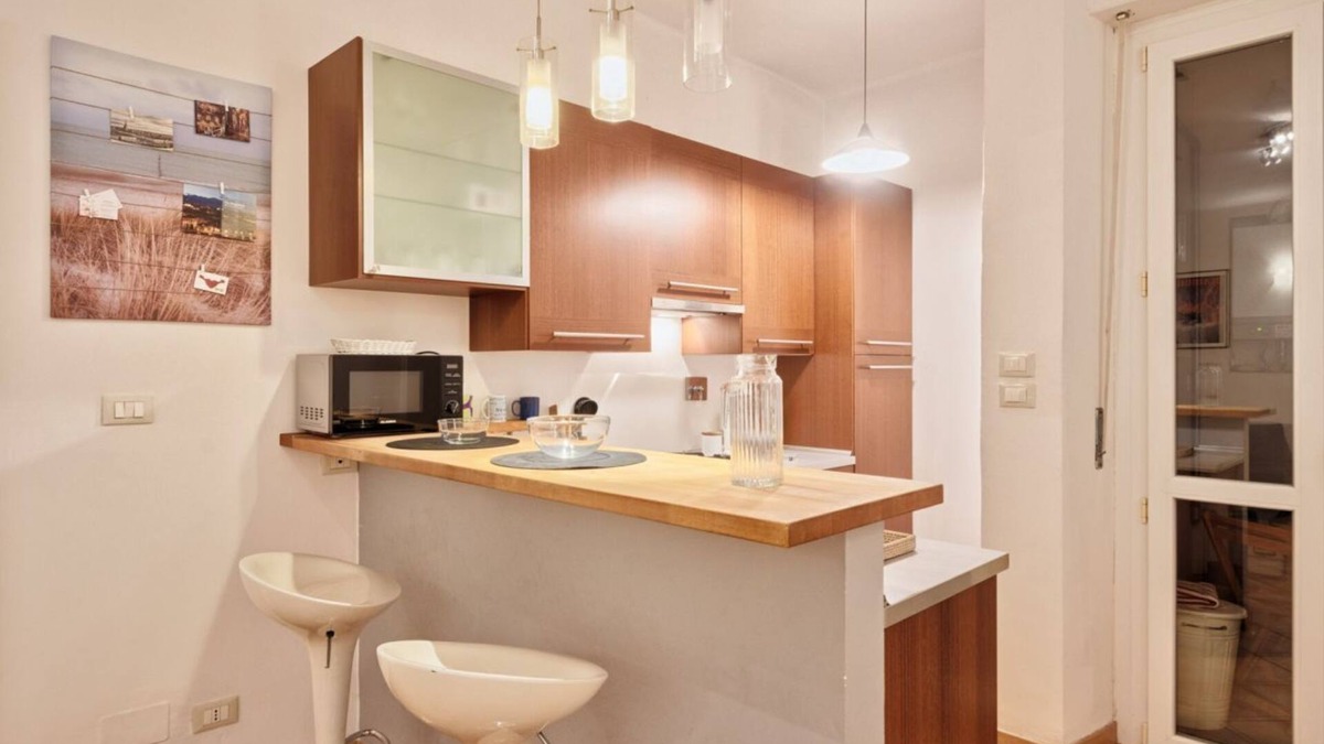 Historic Centre Apartment | Charming Piazza Statuto Apartment