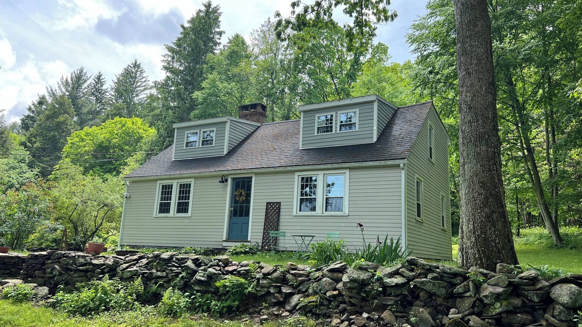 Washington Depot Cottage | Charming, private 2-bedroom cottage on classic New England farm in Washington CT