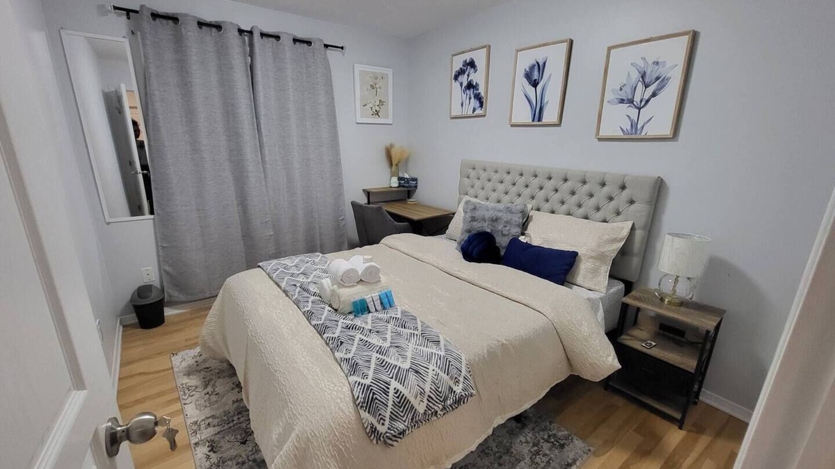 Aylmer House | Charming private room for rent in Gatineau (Aylmer sector), near Ottawa.
